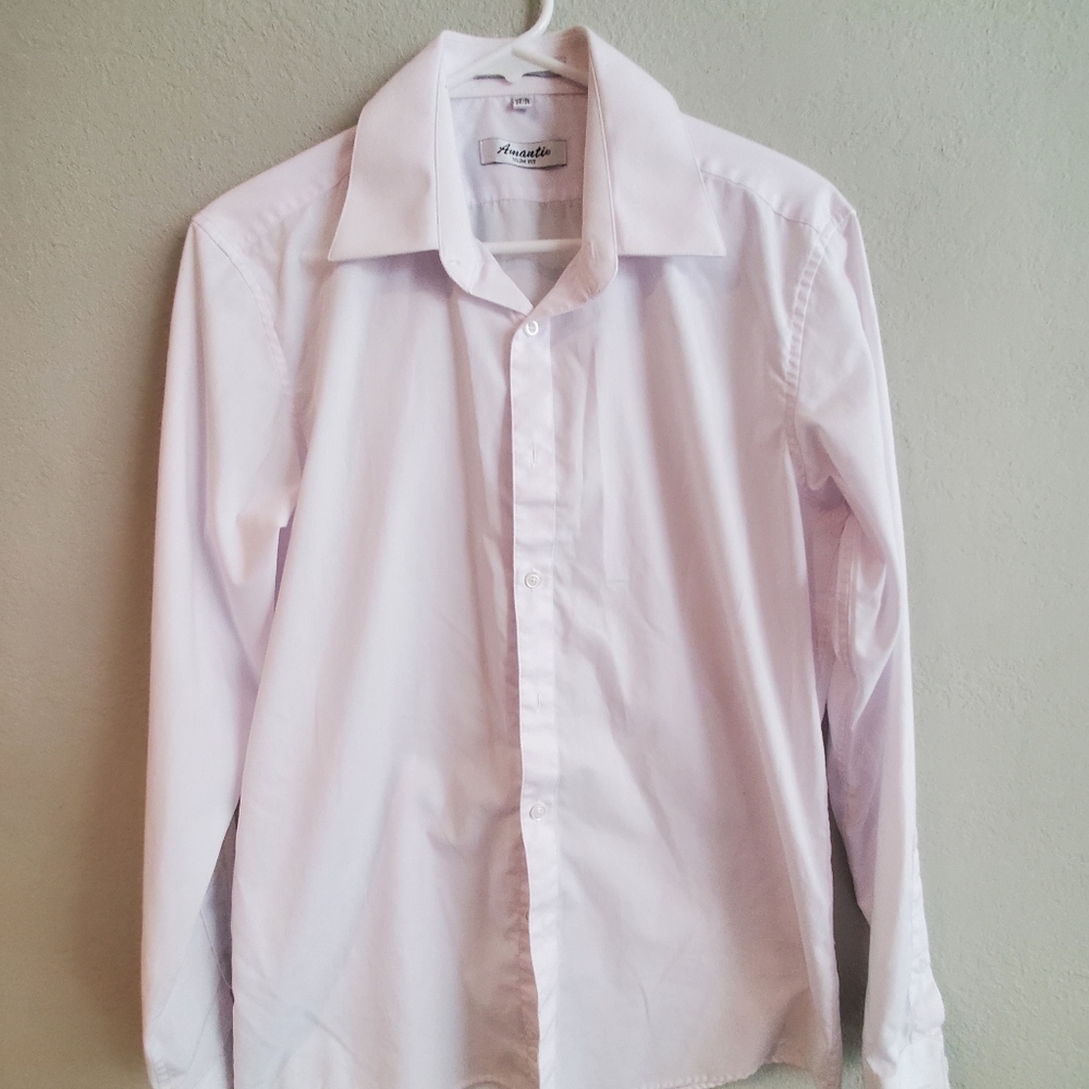 Long sleeve button-down slim fit